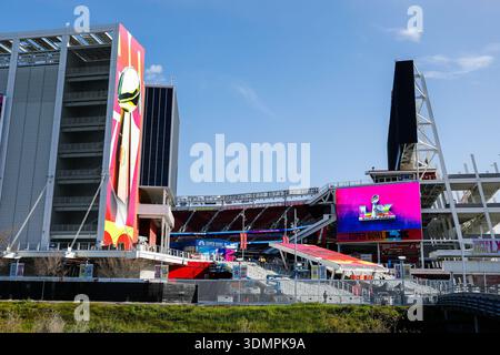 Santa Clara, États-Unis. 06th Feb, 2026. Levi's Stadium est vu devant le Super Bowl LX à Santa Clara, Californie, le 6 février 2026. Le Super Bowl LX se déroule le 8 février 2026 entre les Patriots de la Nouvelle-Angleterre et les Seahawks de Seattle. (Photo de Kindell Buchanan/Sipa USA) crédit : Sipa USA/Alamy Live News Banque D'Images