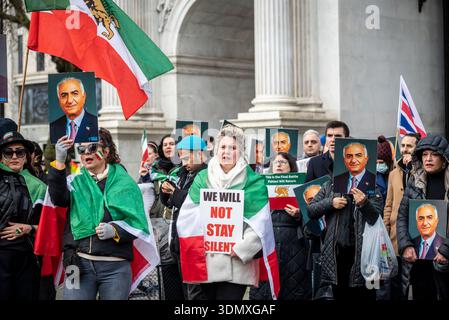 Manifestation pour un changement de régime en Iran et le retour de Reza Pahlavi, Marble Arch, Londres, Angleterre, Royaume-Uni, 07/02/2026 Banque D'Images