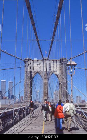 États-Unis, New York, le pont de Brooklyn a été le premier pont suspendu en acier au monde. Banque D'Images