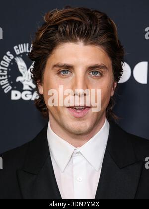 Beverly Hills, États-Unis. 08th Feb, 2026. BEVERLY HILLS, LOS ANGELES, CALIFORNIE, États-Unis - FÉVRIER 07 : Lukas Gage arrive à la 78e cérémonie annuelle des Directors Guild of America (DGA) Awards qui se tient à l'hôtel Beverly Hilton le 7 février 2026 à Beverly Hills, Los Angeles, Californie, États-Unis. (Photo de Xavier Collin/image Press Agency) crédit : image Press Agency/Alamy Live News Banque D'Images