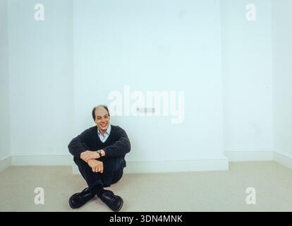 Portrait du philosophe et auteur Alain de Botton, connu pour ses écrits sur la philosophie, l'amour, le travail et la vie quotidienne. Banque D'Images