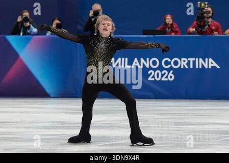 Milan, Italie. 08th Feb, 2026. Ilia Malinin, des États-Unis, se produit lors de l'événement Mens Single Free figure Skating Team au Milano figure Skating Arena de Milan, en Italie, le dimanche 8 février 2026. Photo de Richard Ellis/UPI crédit : UPI/Alamy Live News Banque D'Images
