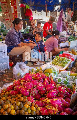 Laos, Savannakhet, le grand marché Savanxay Banque D'Images
