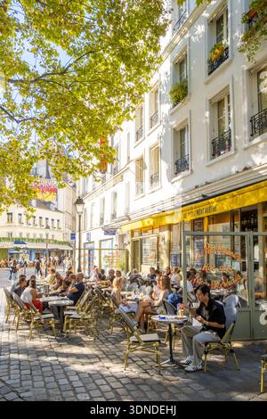 France, Paris, Montmartre, place des Abbesses, Café le petit Montmartre Banque D'Images