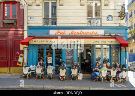 France, Paris, Montmartre, Montmartre Pub, Rue Joseph de Maistre, Abbesses Banque D'Images