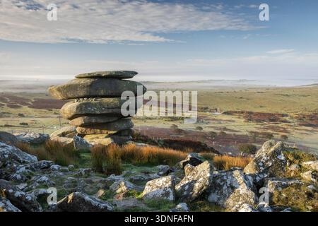 L'affleurement de granit Cheesewring sur Stowe's Hill à Bodmin Moor, Cornouailles, Angleterre. Automne (septembre) 2025. Banque D'Images