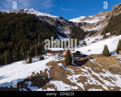 Téléphérique de téléphérique de Bort Gondola. Grindelwald, Suisse. Vue aérienne Banque D'Images
