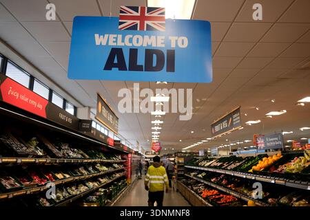 supermarché aldi, succursale st leonards, sussex de l'est, royaume-uni Banque D'Images