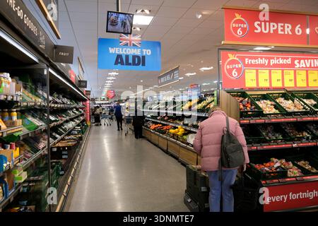 supermarché aldi, succursale st leonards, sussex de l'est, royaume-uni Banque D'Images
