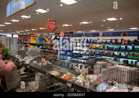 supermarché aldi, succursale st leonards, sussex de l'est, royaume-uni Banque D'Images