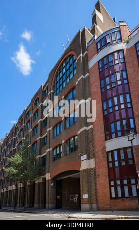 Londres - 07 05 2022 : vue de St Ann's St. Banque D'Images