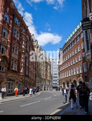 Londres - 07 05 2022 : vue sur Great Smith St. Banque D'Images