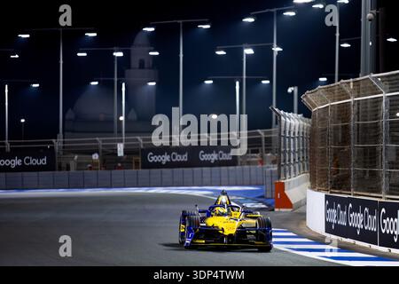 22 MALONEY Zane (bar), Lola Yamaha ABT Formula E Team, Lola T002, action lors de l'ePrix de Djeddah, 4ème et 5ème manche du Championnat du monde ABB FIA Formula E 2025-26, sur le circuit de Corniche de Djeddah du 12 au 14 février 2026 à Djeddah, Arabie Saoudite Banque D'Images