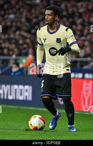 Alejandro Balde du FC Barcelone lors de la demi-finale de la Copa Del Rey entre l'Atletico de Madrid et le FC Barcelone au Riyad Air Metropolitano on Banque D'Images