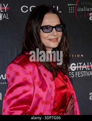 12 février 2026, West Hollywood, Californie, États-Unis : actrice française, danseuse, peintre et artiste JULIETTE BINOCHE assiste au 11ème tapis édité ''Filming Italy Los Angeles''. (Crédit image : © Billy Bennight/ZUMA Press Wire) USAGE ÉDITORIAL SEULEMENT ! Non destiné à UN USAGE commercial ! Banque D'Images