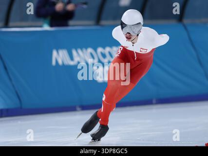 Milan, Italie. 13 février 2026. Vladimir Semirunniy, de Pologne, participe à l'épreuve masculine de patinage de vitesse sur 10000 m aux Jeux Olympiques d'hiver de Milan-Cortina 2026 à Milan, Italie, le 13 février 2026. Crédit : du Xiaoyi/Xinhua/Alamy Live News Banque D'Images