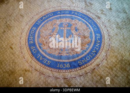 Providence, RI, le 29 août 2018 : Le Grand Sceau de Rhode Island et des plantations de Providence marker Banque D'Images