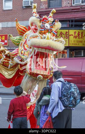 Célébrations lors d'un défilé taïwanais dans le Lower East Side de Manhattan, New York, NY, États-Unis Banque D'Images