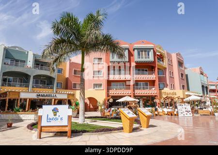 Ferienwohnungen, Promenade an der Marina, Hurghada, Ägypten Banque D'Images