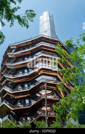 30.05.2025, Manhattan, New York City, New York, États-Unis (USA) - vue extérieure de la structure construite à Hudson Yards par Thomas Heatherwick. Banque D'Images