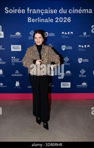 Berlin, Allemagne. 16 février 2026. Juliette Binoche assiste à la 'soirée française du Cinema' lors du 76e Festival international du film de la Berlinale de Berlin à l'ambassade de France le 16 février 2026 à Berlin, Allemagne crédit : Ralph Metzger/Alamy Live News crédit : Ralph Metzger/Alamy Live News Banque D'Images