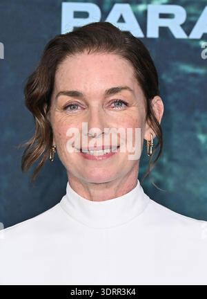 Los Angeles, États-Unis. 18 février 2026. Julianne Nicholson arrivant à la première saison 2 de « Paradise » de Hulu au Paramount Theatre le 18 février 2026 à Los Angeles, CA. © Starbuck/ Credit : AFF/Alamy Live News Banque D'Images