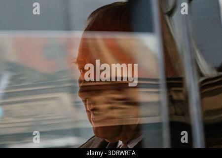 Londres, Royaume-Uni. 19 février 2026. SAR le Roi Charles III arrive à la London Fashion week Newgen Show Space au 180 The Strand, le jour où son frère Andrew est arrêté. Crédit : Guy Bell/Alamy Live News Banque D'Images
