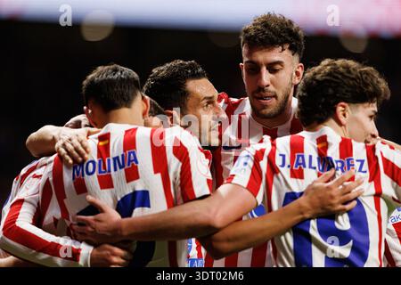 Les joueurs de l'Atletico ont vu célébrer après le but d'Antoine Griezmann lors de la demi-finale de la Copa Del Rey entre les équipes de l'Atletico de Madrid et du FC Banque D'Images