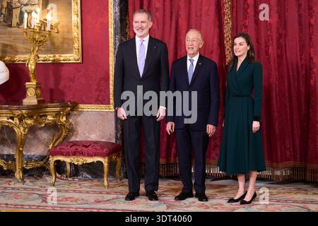 Le roi Felipe VI d'Espagne, la reine Letizia d'Espagne, Marcelo Rebelo de Sousa organisent un déjeuner officiel avec le président portugais au Palais Royal en février Banque D'Images