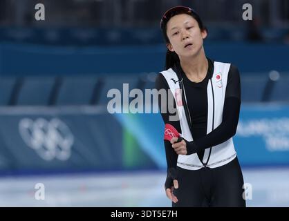 Milan, Italie. 20 février 2026. Takagi Miho, du Japon, réagit après l'épreuve du 1500m féminin de patinage de vitesse aux Jeux Olympiques d'hiver de Milan-Cortina 2026 à Milan, Italie, le 20 février 2026. Crédit : du Xiaoyi/Xinhua/Alamy Live News Banque D'Images
