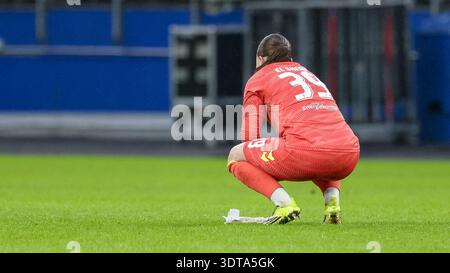 Mariella El Sherif (gardienne de but, SV Werder Brême, 39) déçue du tirage au sort, égalité, résultat, déception après le coup de sifflet final, surlignage, frustration, pessimiste, triste, LES DIRECTIVES DFB INTERDISENT TOUTE UTILISATION DE PHOTOGRAPHIES EN TANT QU'IMAGES DE SÉQUENCE ET/OU V. Banque D'Images