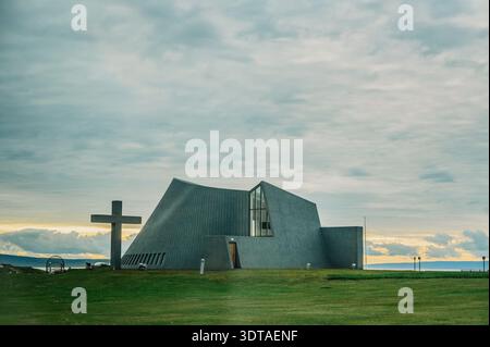 Église Blönduóskirkja à Blönduós, dans le nord de l'Islande Banque D'Images