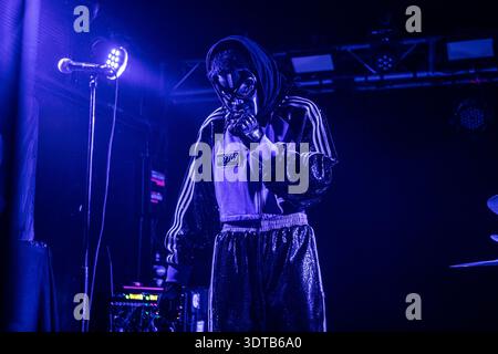 Milan, Italie. 20 février 2025. Le duo punk rap américain HO99O9 a joué en live au Circolo Magnolia à Srgrtae - Milan - Italie le 20 février 2026 crédit : Andrea Hanktattoo Leone/Alamy Live News Banque D'Images