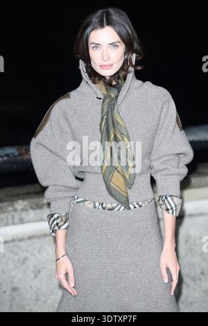 Londres, Royaume-Uni. 23 février 2026. Sur la photo : Rebecca Donaldson assiste au défilé AW26 de Burberry lors de la Fashion week de Londres du 2026 février au marché Old Billingsgate. Crédit : Justin Ng/Alamy Live News Banque D'Images