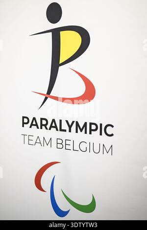 Bruxelles, Belgique. 24 février 2026. Le logo de l'équipe Paralympique Belgique photographié lors d'une conférence de presse de l'équipe Paralympique Belgique pour présenter les athlètes représentant la Belgique aux Jeux paralympiques d'hiver 2026 à Cortina d'Ampezzo et Milan (du 6 au 15 mars), le mardi 24 février 2026, à Bruxelles. BELGA PHOTO TOM GOYVAERTS crédit : Belga News Agency/Alamy Live News Banque D'Images