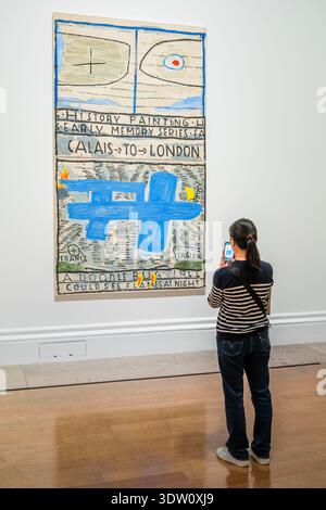 Londres, Royaume-Uni. 24 février 2026. Wing Tips et Blue Doodlebug, 2022/2023 - Rose Wylie : The Picture Comes First une nouvelle exposition aux galeries principales de la Royal Academy. Il rassemble plus de 90 œuvres et se déroule du 28 février au 19 avril 2026. Crédit : Guy Bell/Alamy Live News Banque D'Images