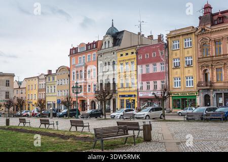 Place principale - Mirove namesti (place de la paix) de la vieille partie de la ville de Broumov dans le district de Nachod en République tchèque Banque D'Images