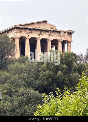 Temple d'Héphaïstus. C'est le temple grec ancien le mieux conservé en Grèce. Il est situé sur le côté nord-ouest de l'ancienne Agora. Banque D'Images