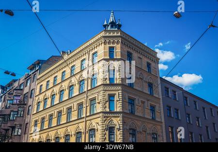 Riga, Lettonie - 25 juin 2016 : Maison d'habitation sur la rue Gertrudes à Riga Banque D'Images