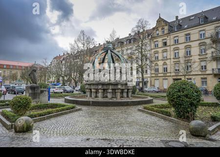 Krautkopfbrunnen, Gutenbergplatz, Karlsruhe, Bade-Württemberg, Deutschland Banque D'Images
