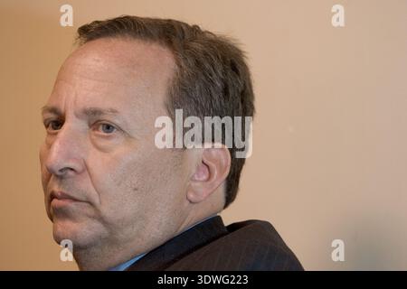 Lawrence H. Summers, président de l'Université Harvard et ancien secrétaire au Trésor sous le président Clinton, prend la parole à la 92e rue y dans le cadre de Busine Banque D'Images