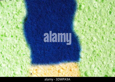 Imprimé artistique moderne avec rayures marine texturées sur fond vert vif Banque D'Images