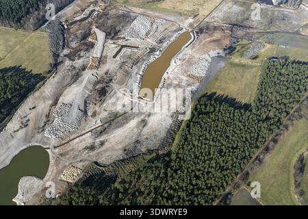 Green Eagle Golf, paysage artificiel, ingénierie hydraulique, bassin de rétention, étang, génie civil, vue aérienne, Winsen, basse-Saxe Banque D'Images
