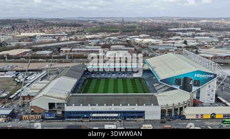Leeds, Royaume-Uni. 28 février 2026. Vue aérienne d'Elland Road lors du match de premier League Leeds United vs Manchester City à Elland Road, Leeds, Royaume-Uni, le 28 février 2026 (photo de Mark Cosgrove/News images) crédit : News images LTD/Alamy Live News Banque D'Images