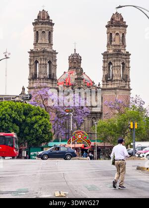 Mexico, Mexique - 19 mars 2024. Église San Hipolito - Templo de Los Santos Hipolito y Casiano - Santuario de San Judas Tadeo Apostol Banque D'Images