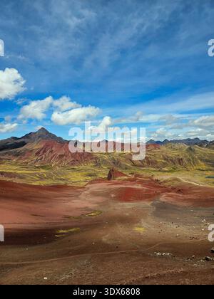 Vue sur les montagnes des Andes au Pérou Banque D'Images