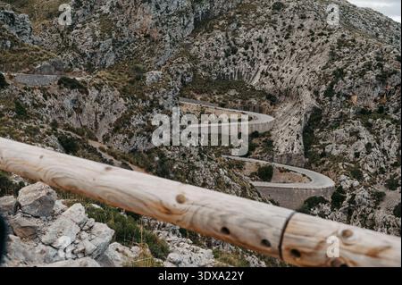 Coude en épingle à cheveux de nus de sa Corbata sur la route de sa Calobra, Majorque Banque D'Images