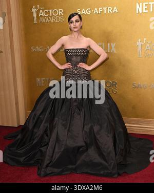 Los Angeles, États-Unis. 01 mars 2026. Sofia Carson arrive à la 32e cérémonie annuelle des Actor Awards qui s'est tenue au Shrine Auditorium le 1er mars 2026 à Los Angeles, CA. © Starbuck/AFF-USA.COM crédit : AFF/Alamy Live News Banque D'Images