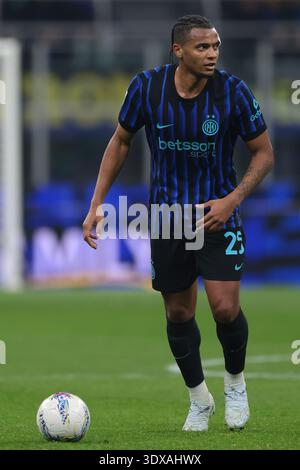 Milan, Italie. 28 février 2026. Manuel Akanji du FC Internazionale lors du match Internazionale vs Genoa Serie A à Giuseppe Meazza, Milan. Le crédit photo devrait se lire : Jonathan Moscrop/Sportimage crédit : Sportimage Ltd/Alamy Live News Banque D'Images