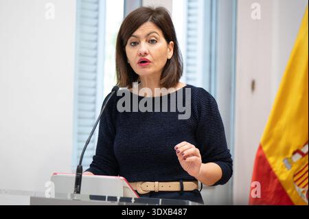 Ministre de la Jeunesse et de l'enfance, Sira Rego, lors de la présentation du 'Buzon de las personas becarias' au Ministère de la Jeunesse et de l'enfance, le 2 Banque D'Images